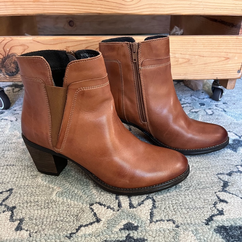 Umberto Raffini Booties